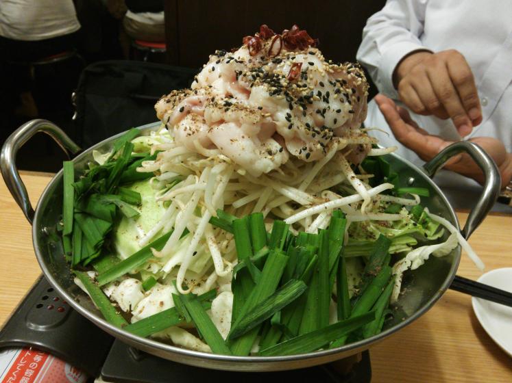 新橋のグルメスポットまとめ 安くてうまいオススメ居酒屋を飲み歩く カミヤ 玉や 野郎ラーメン Playlife プレイライフ